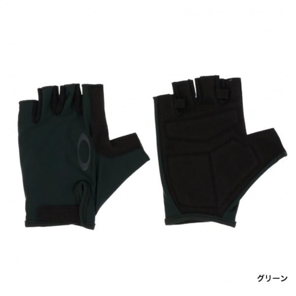 NEW MITT/GLOVES 2 BLACKOUT